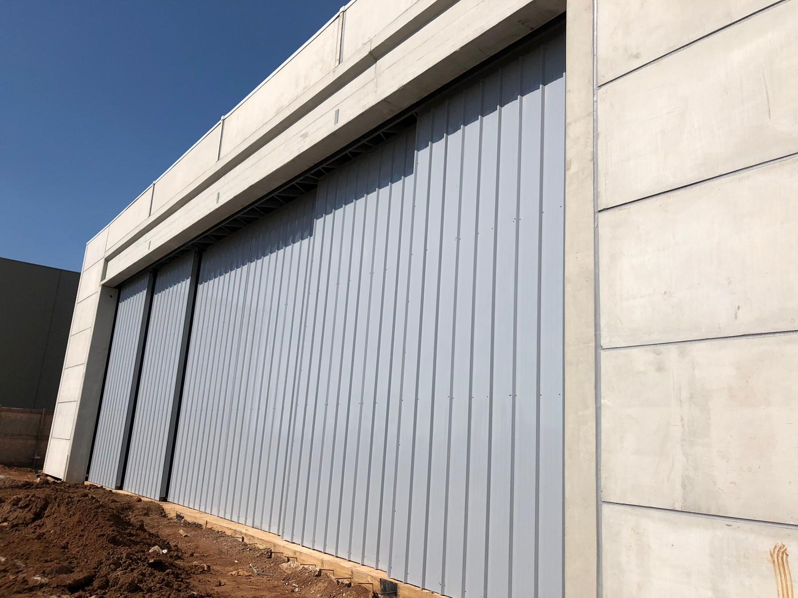 Porta de Hangar